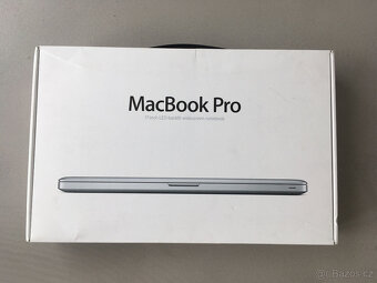 Apple MacBook Pro 17" Intel Core i7 2.2 GHz, 16 GB RAM - 12