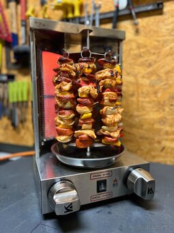 Vertikální gril na gyros-kebab - 12