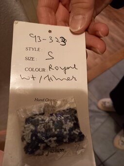 Prodám exkluzivní luxusní společenské šaty. - 12