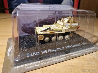 Modely armádních vozidel Amercon - 33 Ks - 12