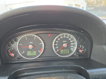 Ford Mondeo 2.0 TDDi,96kw, najeto 190tis km. - 12