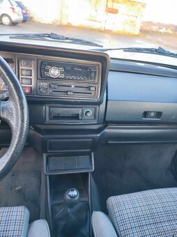 VOLKSWAGEN GOLF  1 CABRIO KARMANN - 12