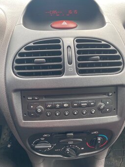 Peugeot 206 1,4 benzin 44kw - 12