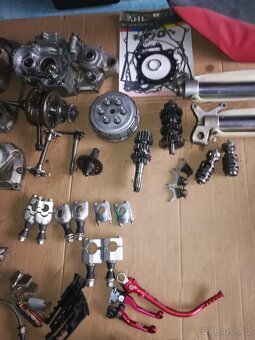 Honda crf 450 rok vyr 2006 dily na motocross - 12