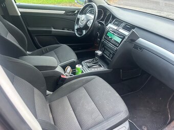 Škoda Superb combi Ambiente DSG 2.0 TDi  common rail - 12