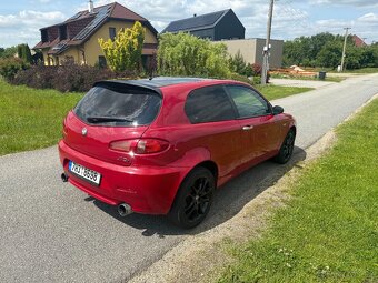 Alfa Romeo 1.9 JTD 147 - 12