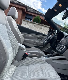VW Eos 2.0TDI 103kw DSG / Rok 2009 / Bez koroze / SUPER STAV - 12