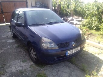 Clio 2 - 12