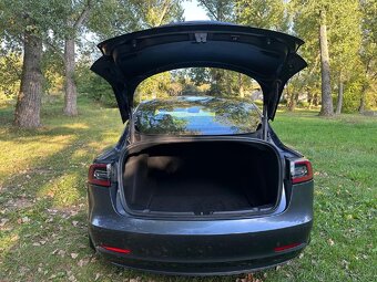 Tesla model 3 Long Range Záruka DPH Kupovaná v CZ r.v.2020 - 12