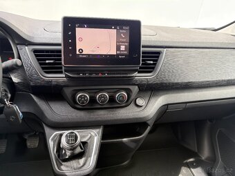 Renault Trafic 2.0dCi do 2,49t, Spaní, Topení - 12