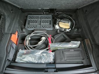 Mercedes EQC 400  AMG 4MATIC VZDUCH MATRIX MBUX DPH - 12