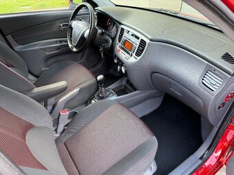 Kia Rio 1.4 71kW, ČR,10/2009, 1.majitel, serviska, nové STK - 12