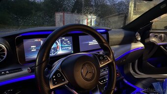 Mercedes Benz e-class AMG coupe - 12