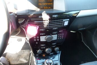 Opel Astra 1.6i 16v 85kw - 12