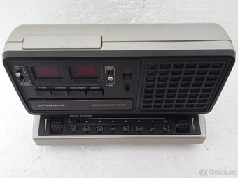 GRUNDIG Sono Clock 650 Retro radiobudík - 12