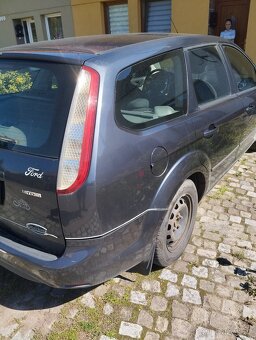 Ford focus - 12