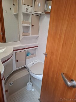 Karavan hobby 440 sf 2009 319.999,- - 12