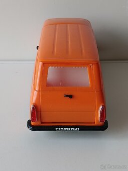 Škoda 1203 oranžová KDN stará hračka Kaden - 12