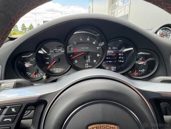 Porsche 911 Carrera (typ 991.1) - 12