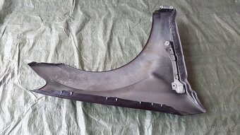 Mercedes W164 BLATNÍK LEVÝ ČERNÝ 2500kč - 12