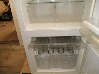 Lednice s mrazákem,značka:ROMO. - 12