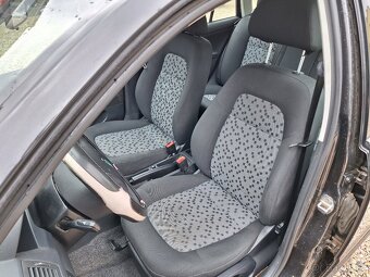 Škoda Fabia 1.4i 16V 59KW Kombi Klima - 12