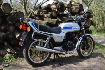 Honda CB 400N - AKCE - 12
