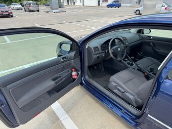 Prodám VW Golf V 1.4 benzin 59kw, r.v. 2008 - 12