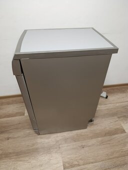 Myčka ELECTROLUX EnergySaver - nefůnkční na díly nebo opravu - 12