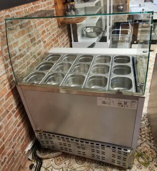 lednice gastro s vitrínou - 12