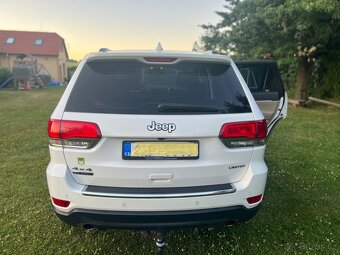 Prodám Jeep Grand Cherokee 3.0 V6 DI. r.v.2015 - 12