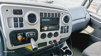 Ford Cargo8x4 4142DM stříbrný - 12