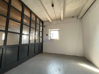 Pronájem skladových prostor 100 m2 - U Dolního Skrýchova u J - 12