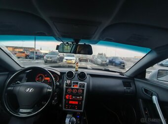 Hyundai coupé 2.0 GLS - 12