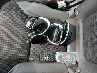 Renault Espace 1.6dCi 96Kw, LED, Tažné, DVD - 12