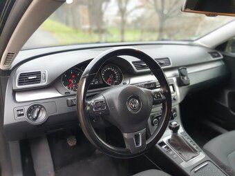 VW Passat B7 2.0 TDi HIGHLINE, ALARM, TAŽNÉ, SENZORY, XENONY - 12