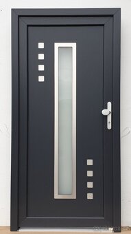 Dveře vchodové ořech. zlatý dub, antracit, mahagon, bílé . - 12