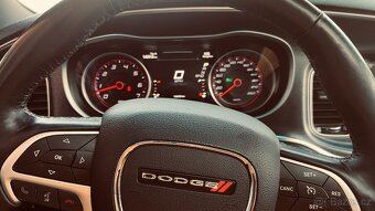 Dodge Charger 3.6 AWD 2016 / 240kW + pedal commander - 12