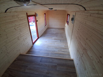 Prodám Maringotku Klasika Oblá střecha 7 metru - 12