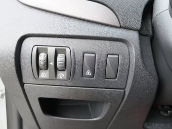 Prodám Renault Scenic 1.6 i 81 kW Expression - 12