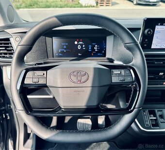 Pronájem vozu Toyota Proace Verso L2, 8 míst, automat - 12