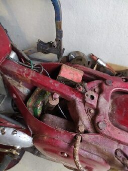 Jawa 350/354 Kývačka - 12