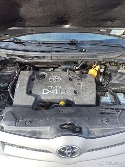 Toyota Corolla Verso 2.0 D4D, pravidelný servis, nová STK - 12