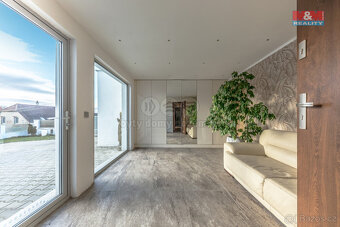 Prodej rodinného domu 7+1, 198 m², Klobuky, ul. Učitelská - 12