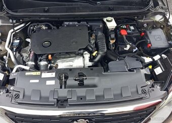 Peugeot 308 1.5 HDI Klima, Navi, Tempomat nafta manuál 75 kw - 12
