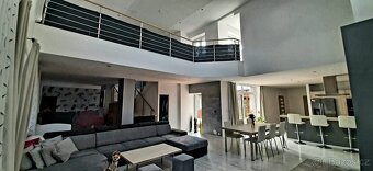 Rodinný dům RD 5+kk + místnost s vířivkou + garáž - 12