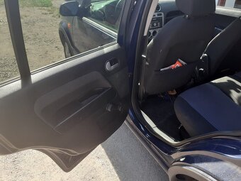 Ford Fusion 1,6 74kW, LPG, tažné, 2009/120000 km, 1.majitel - 12