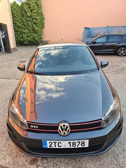 Volkswagen Golf 6 GTI - 12
