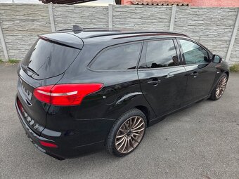 FORD FOCUS ST LINE ECOBOOST KOMBI 2018 - 12