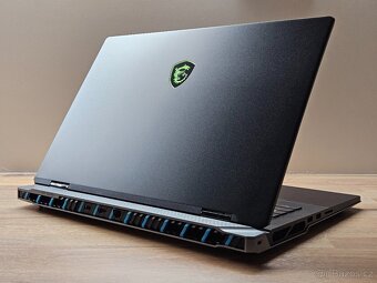 MSI TITAN 18 HX_U9-285HX_64GB_6000GB_RTX 5080 16GB_MINI LED - 12